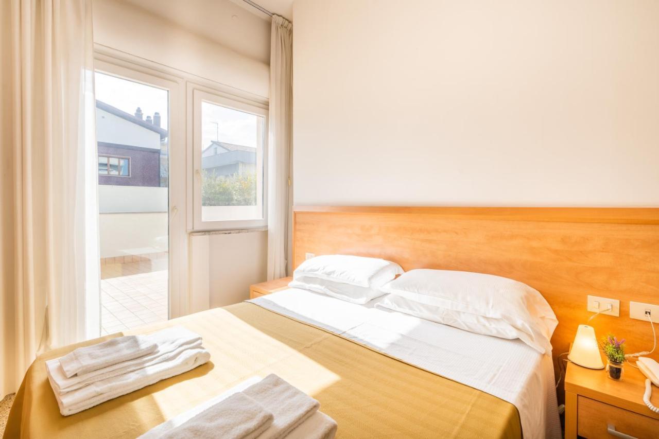 פינטו Hotel La Pineta מראה חיצוני תמונה