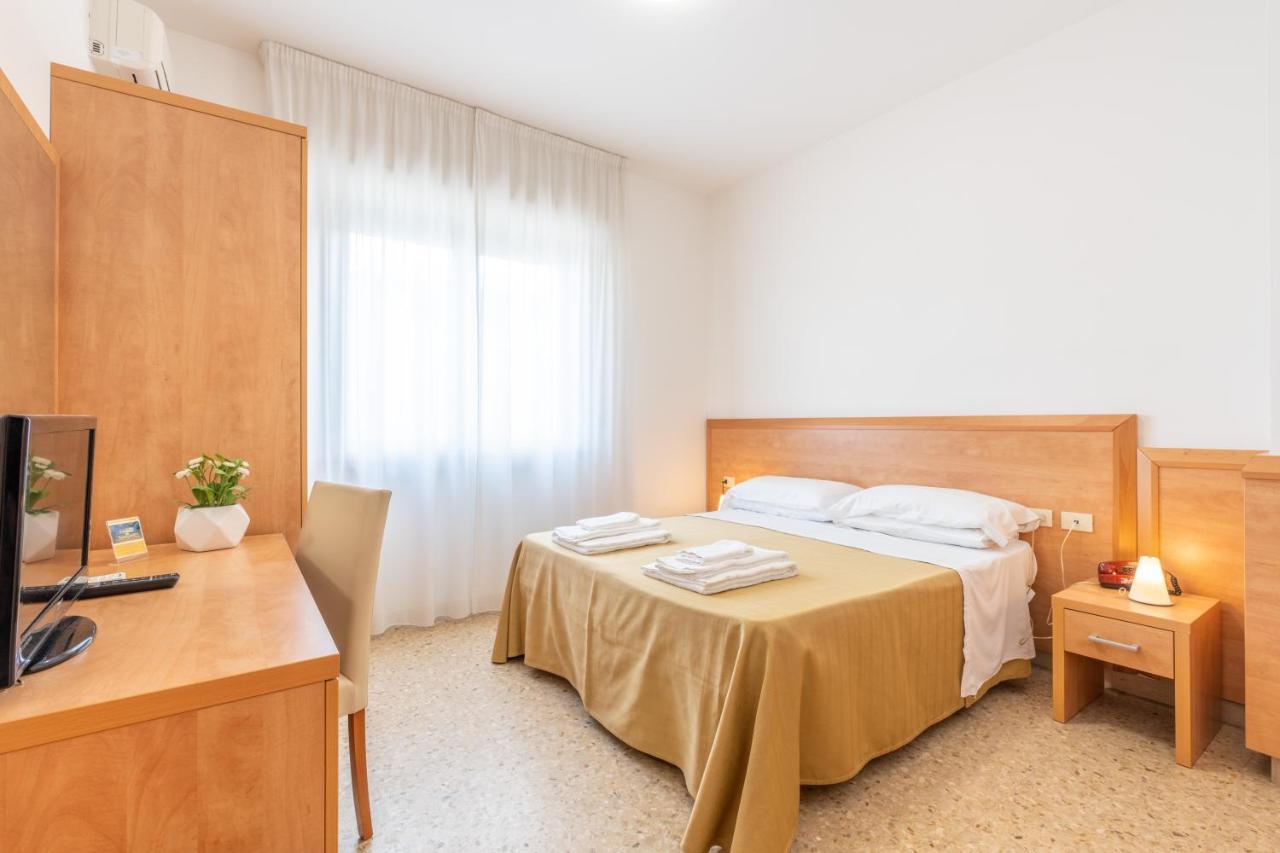 פינטו Hotel La Pineta מראה חיצוני תמונה
